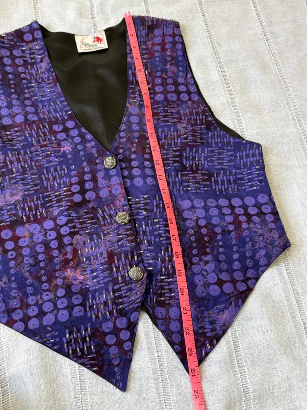 Red’s Threads Vintage Purple Patterned Beaded Button-Front Vest - Picture 12 of 12